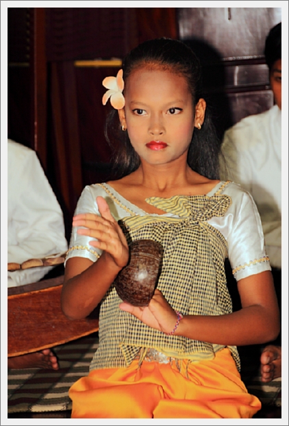 MekongCruise_Cambodia_Dance_7513_m