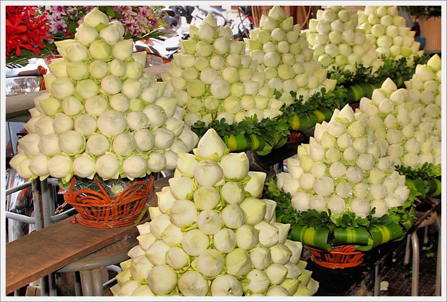MekongCruise_Cambodia_Market_7443_m