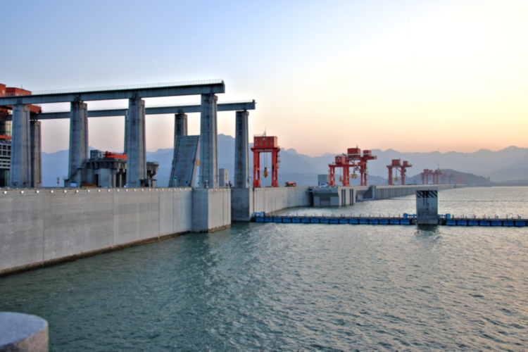 Ship lift, 3 Gorge Dam,Yangtse River