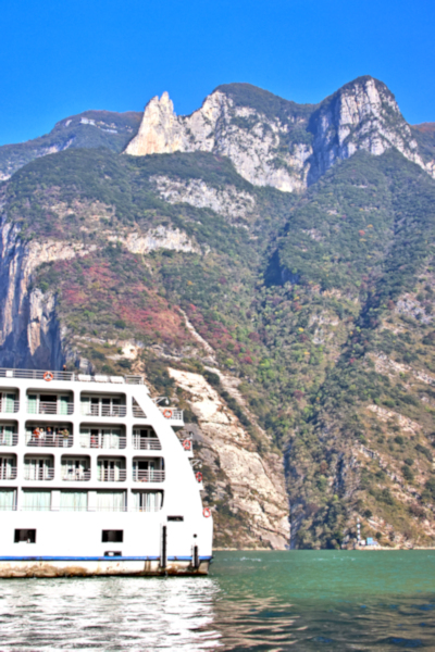 Xiling Gorge, Yangtse River between Yichang and the Dam