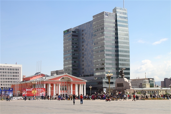 UB_CitySquare_2003_m_600.jpg