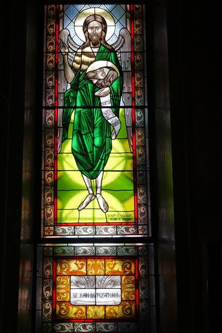 _650_Bucharest_BisericaAlba-White-Church_DSC03519