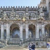Baroque loggia on the side of the Porto cathedral