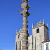 The Pillory of the Cathedral of Porto was built following the demolition of the surrounding buildings to the Cathedral, House of the Cabid and Episcopal Palace, carried out by the national policy implemented by the Estado Novo. The works were completed in 1940, with the new paved terreiro. The pillory we see today is a reconstruction of an engraving of 1797 and was inaugurated in 1945.